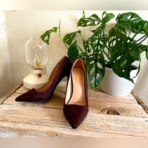 NWOT Fashion nova women’s suede brown pump size 8.5